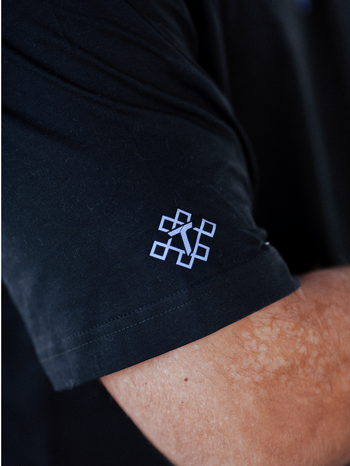 T-Shirt - Tolkin - Sword Shirt (Black)
